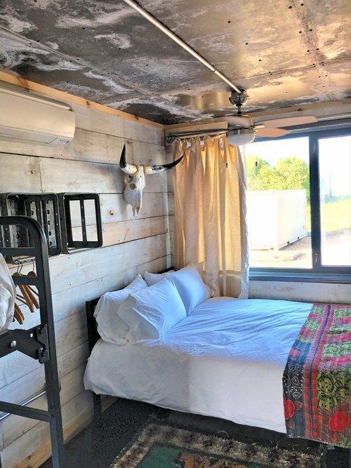 Flophouze Shipping Container Hotel - Houze 5 Round Top Zewnętrze zdjęcie
